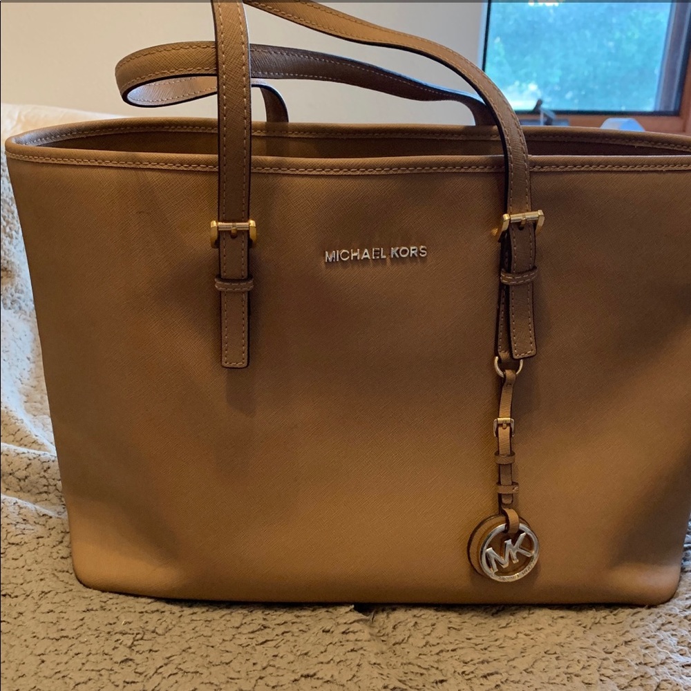 Michael kors laptop bag.